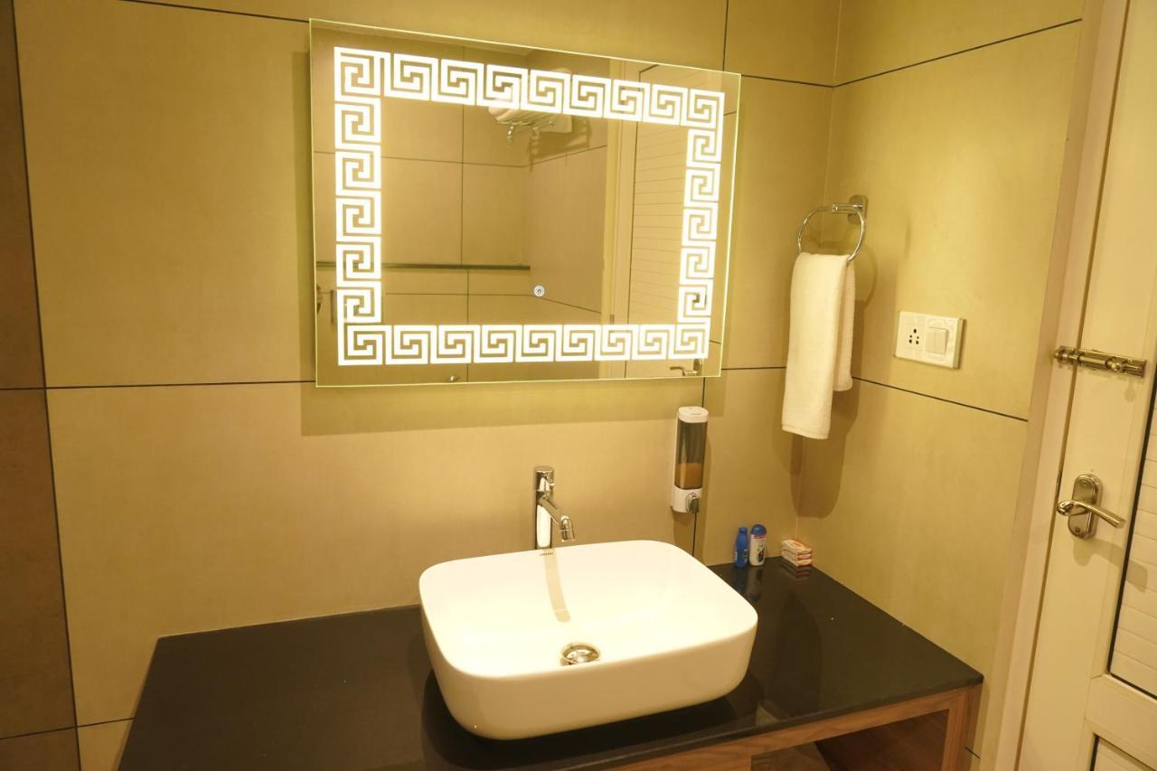Hotel Bekal International Касарагод Экстерьер фото